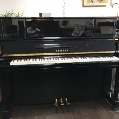 Đàn piano Yamaha UX10Bl