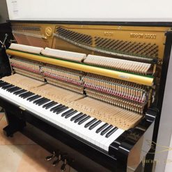 Yamaha U1F