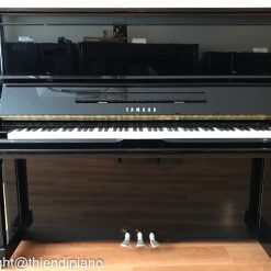 Yamaha U30A
