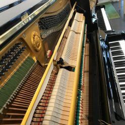 Yamaha U3F