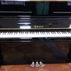 Đàn piano Yamaha YU1S