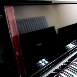 Đàn piano Yamaha YU5SZ