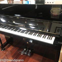 Đàn piano Yamaha YM10