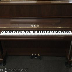 Đàn piano Yamaha YU11W